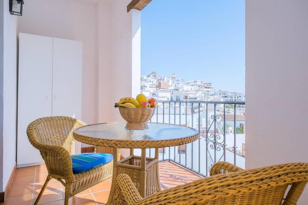 Bonito Apartamento Piscina Wifi Frigiliana Exteriör bild