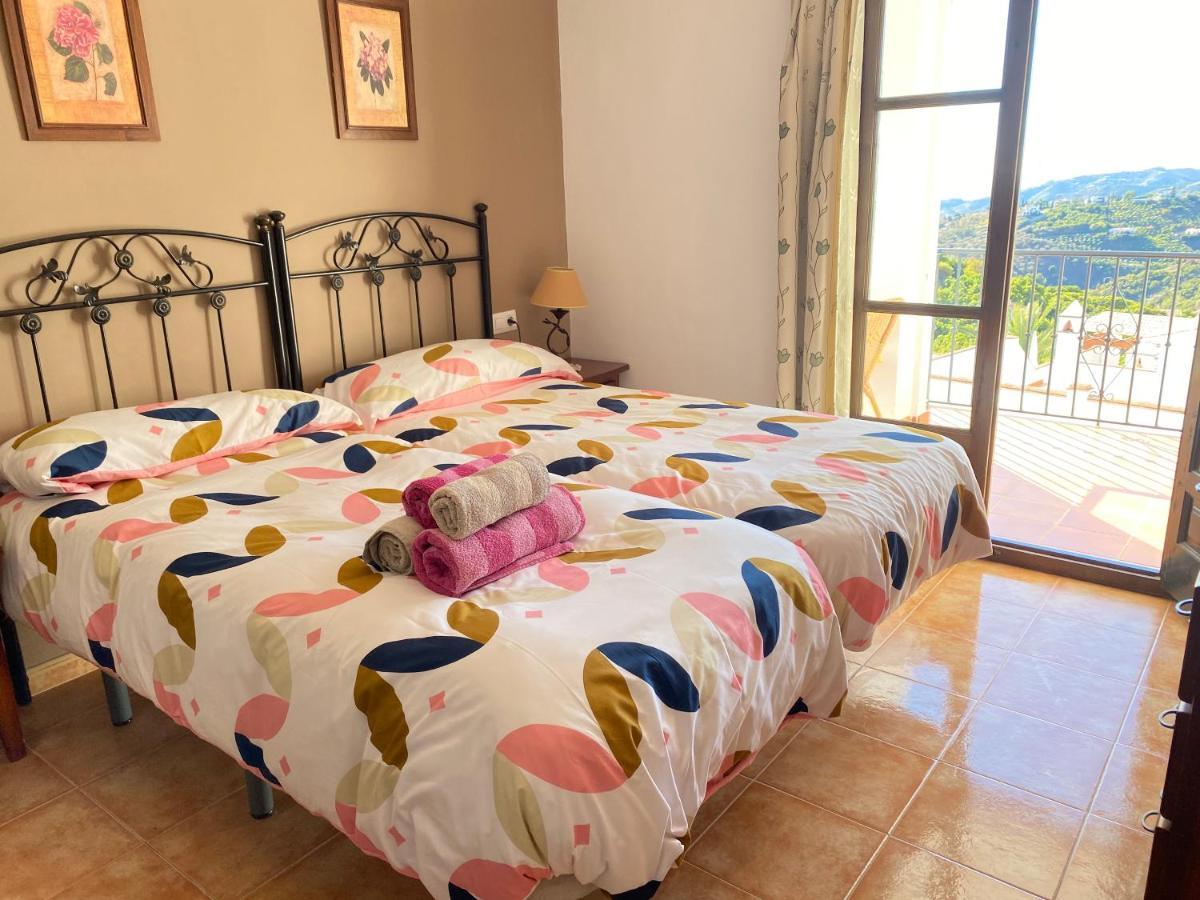 Bonito Apartamento Piscina Wifi Frigiliana Exteriör bild